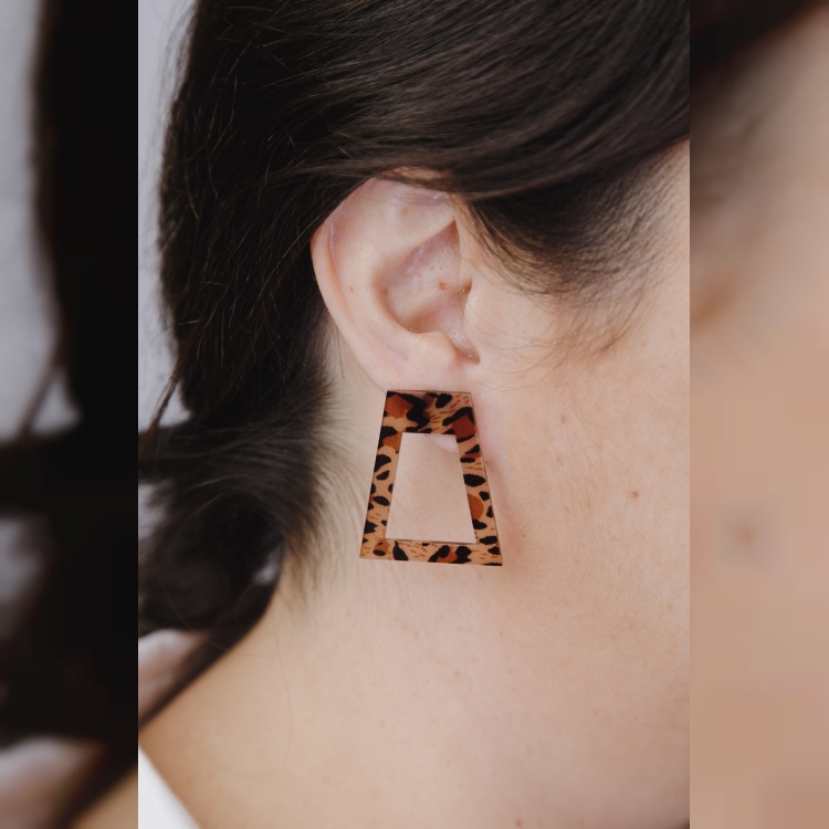 brinco stock animal print