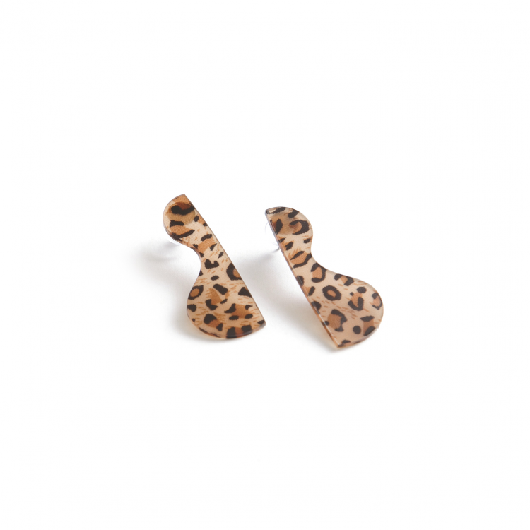 brinco sillus animal print